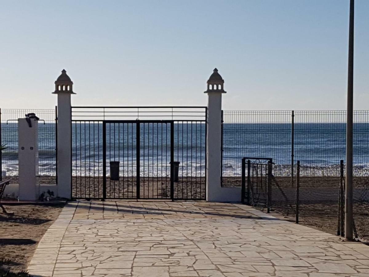 Casa Baja Extraordinaria En Urbanizacion Naturista! Лас-Бомбардас Экстерьер фото